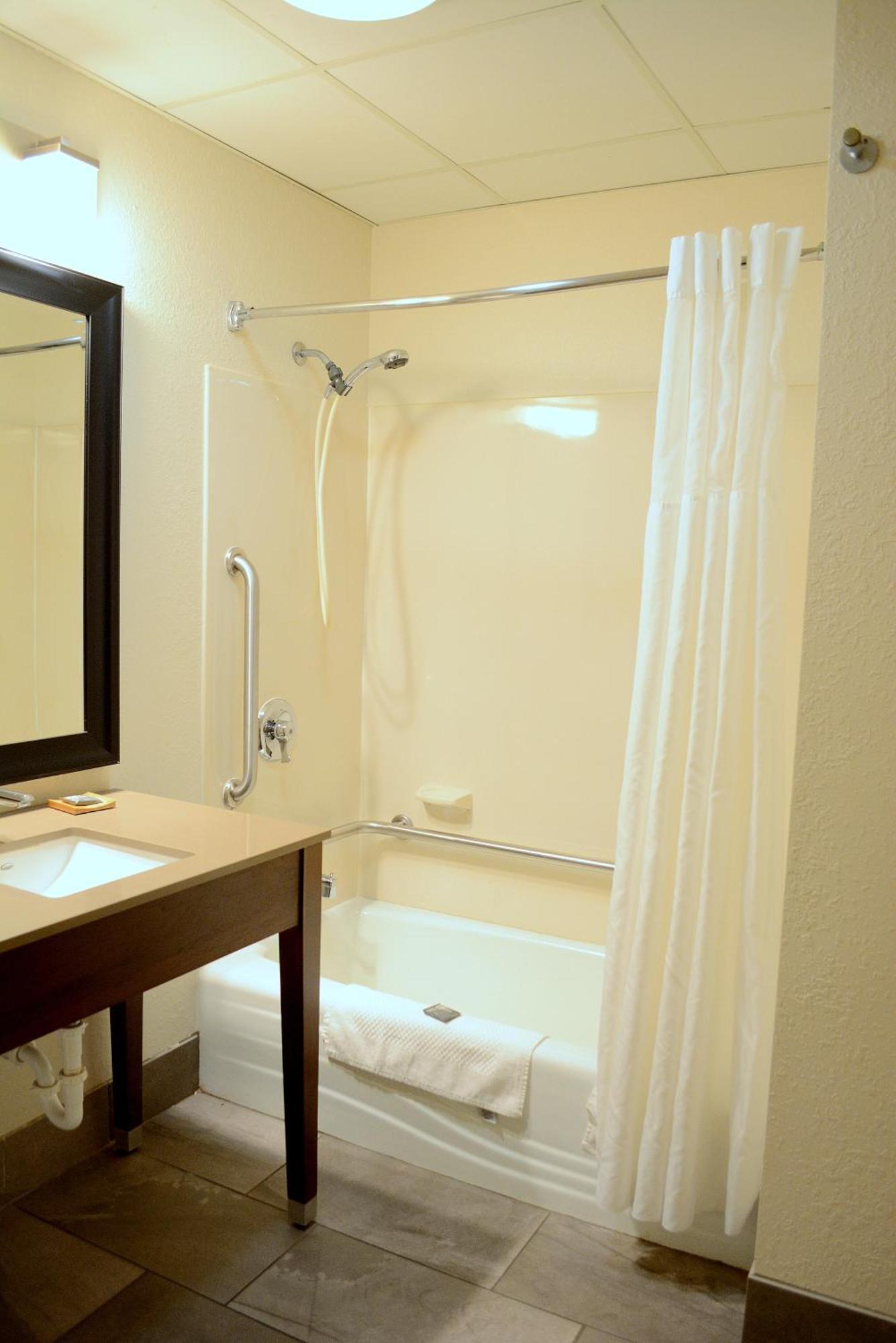 Country Inn & Suites By Radisson, Port Clinton, Oh Værelse billede