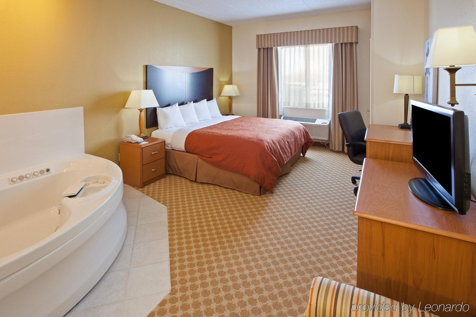 Country Inn & Suites By Radisson, Port Clinton, Oh Eksteriør billede